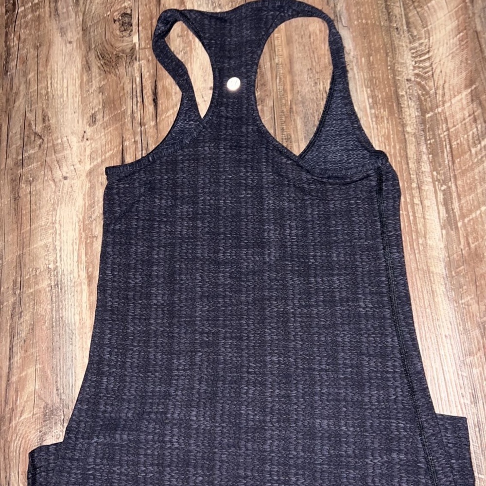 Lululemon tank top